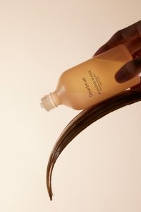 Floating Water Fragrance Firming Body Essential Oil 150 mL
